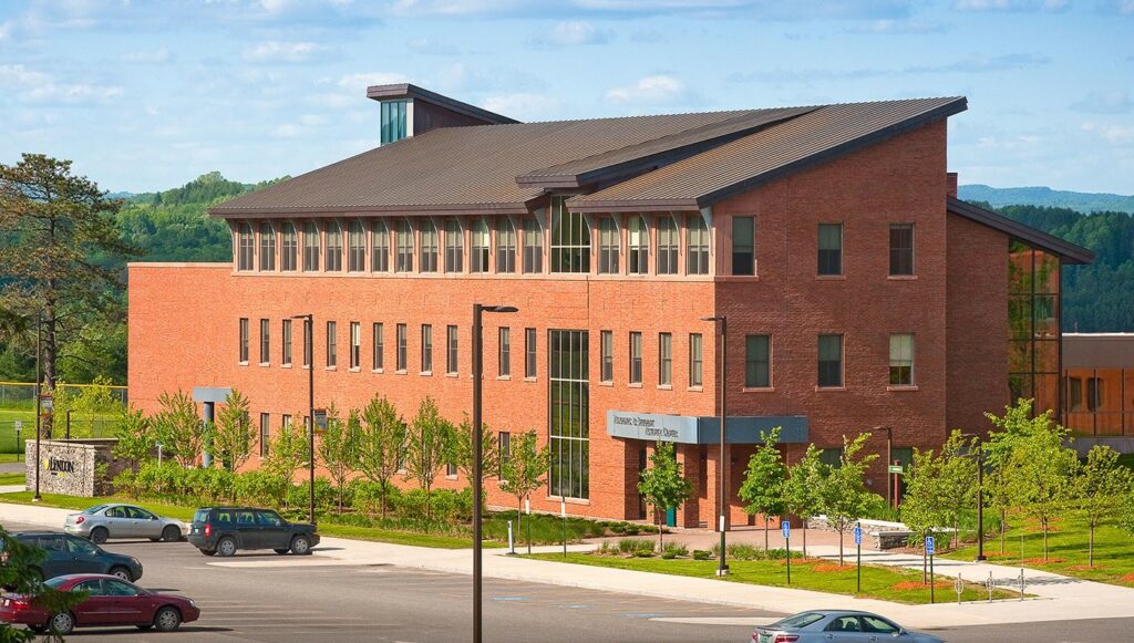 The Academic and Student Activity Center, 30,985 SF, is home to Lyndon’s Atmospheric Sciences, Business Administration and Exercise Science programs. The project received LEED Gold certification.